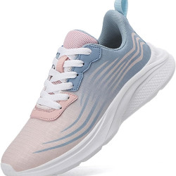 أحذية رياضية